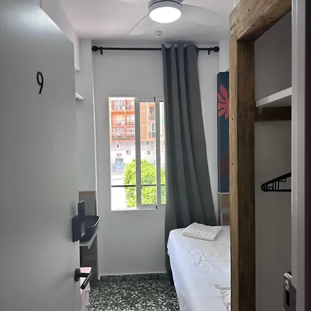 Мініготель Rioka *